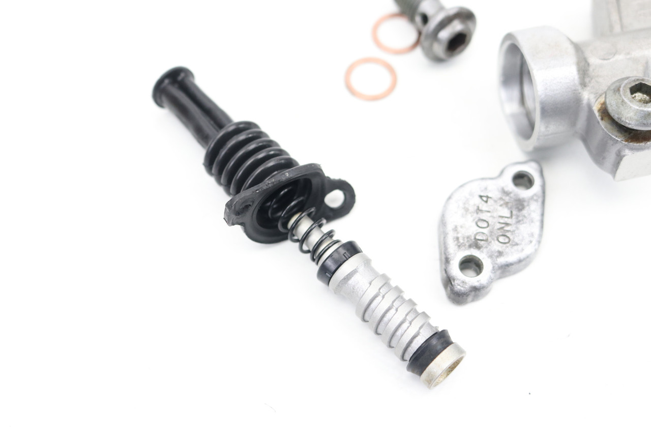 YZ125 YZ250 2003-2004 Rear Brake Master Cylinder Parts Yamaha 5UN-2583V-00-00 #334