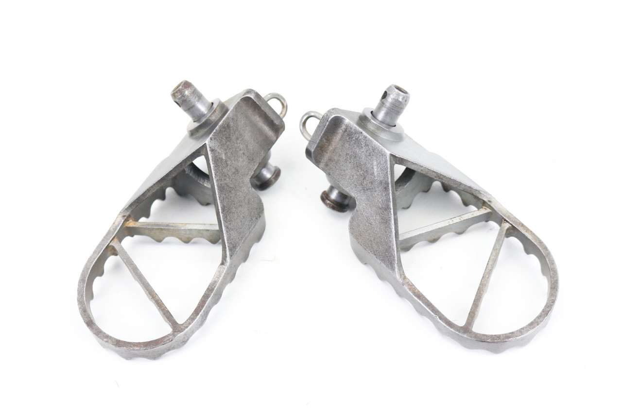 50-105 SX SXS XC 2006-2017 Footrests LH+RH Footpegs KTM 47103040033 #336