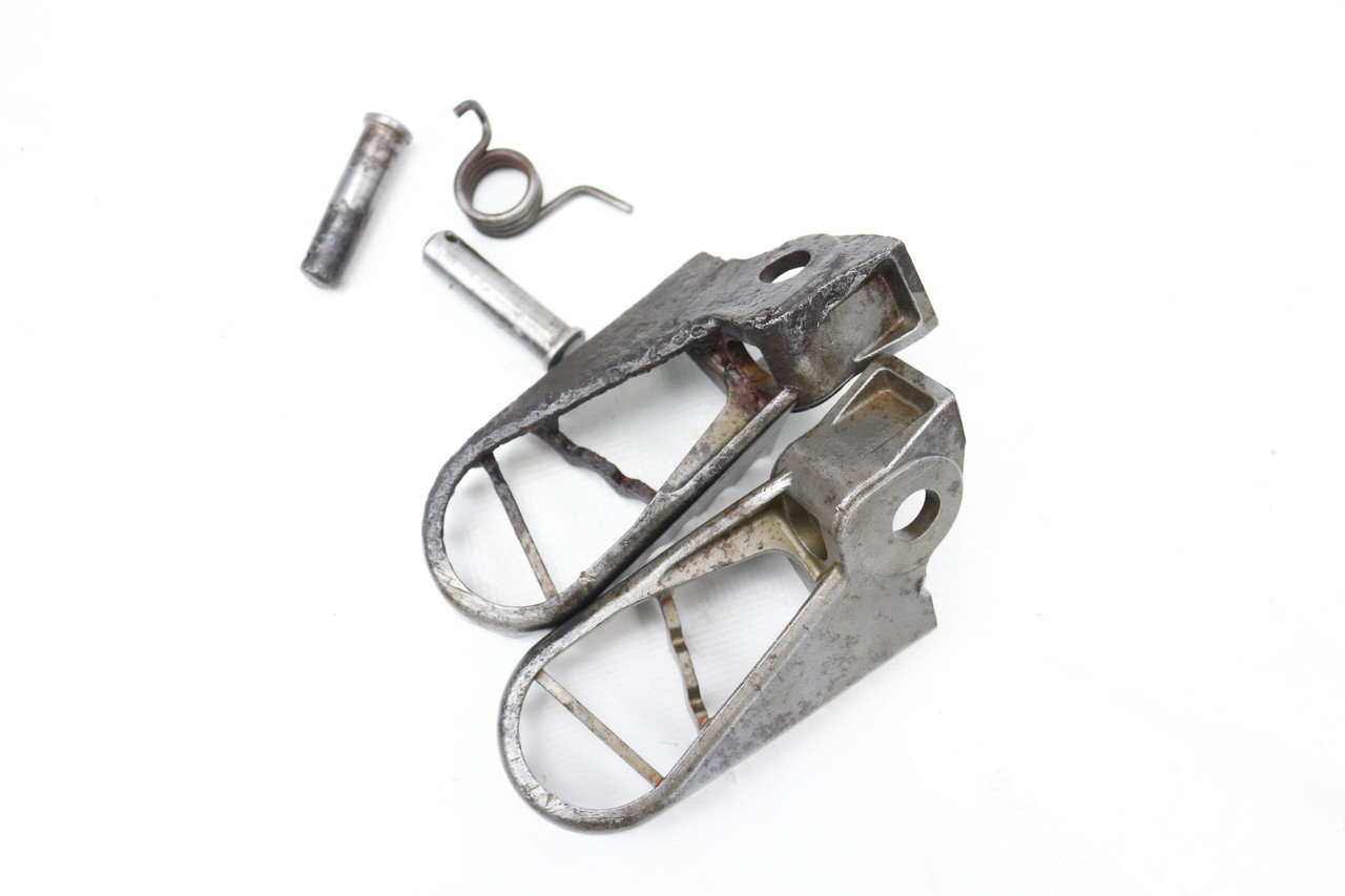 RM85 04-23 RM85L 04-22 Footrests LH+RH Footpegs Suzuki 43561-14D21 #339