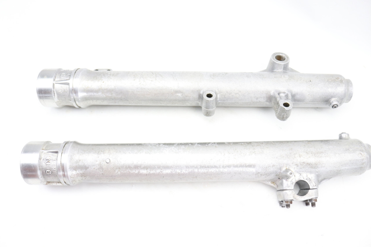 XR250R 1990-1995 Front Fork Lower Cases Pair Honda 51520-KZ1-671 #139