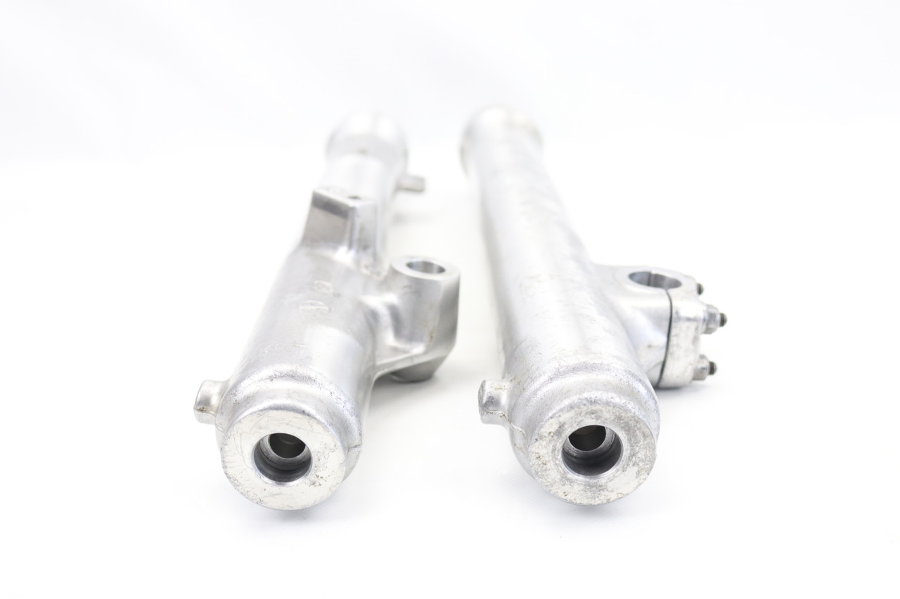 XR200R 1984-2002 Front Fork Lower Cases Pair Honda 51420-KK0-014 #167