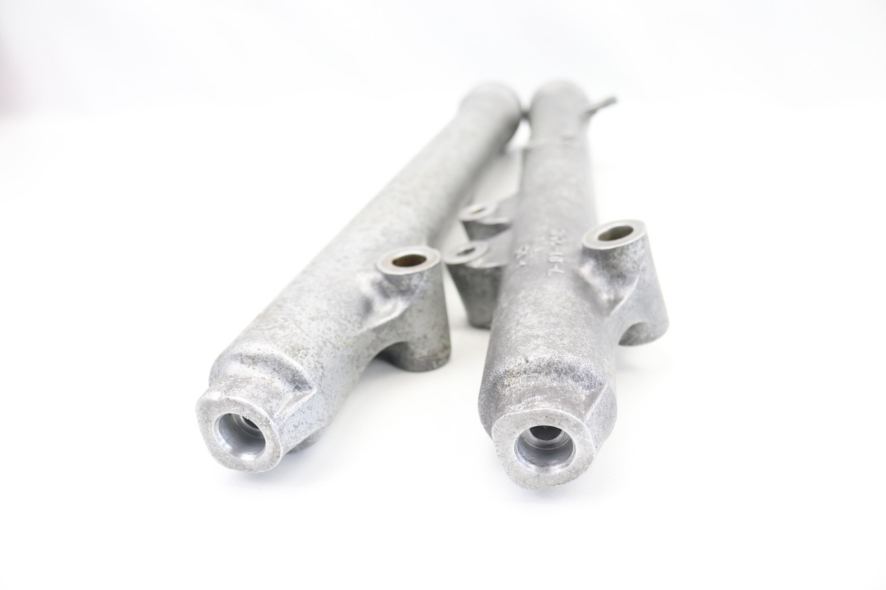DR-Z125 03-25 DR-Z125L 03-07 Front Fork Lower Cases Pair Suzuki 51130-08G00 #102