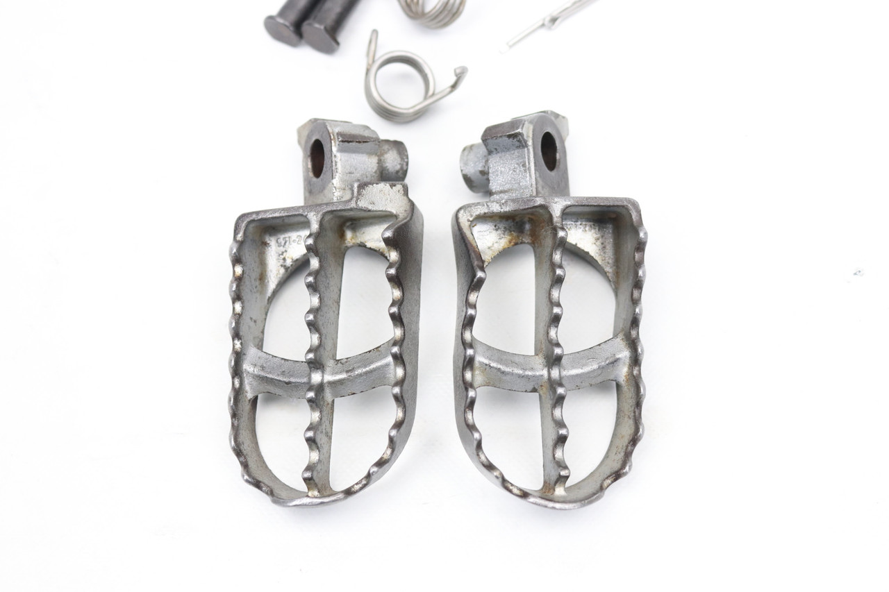 50-450 TXC TC TE WR CR 2003-2012 Footrests LH+RH Footpegs Husqvarna 80A089962 #343