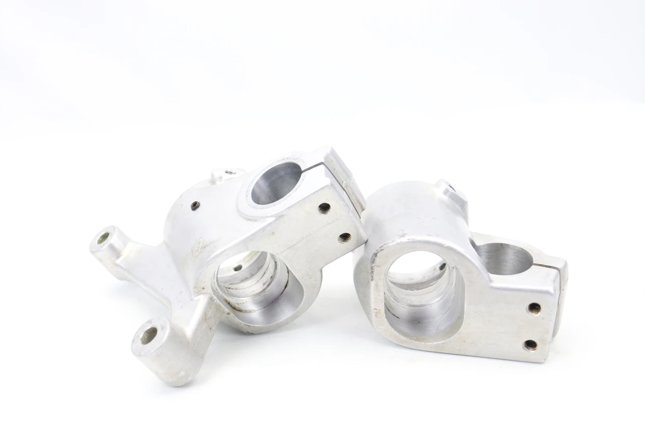 125-510 CR WR TC TXC 2008-2009 Front Fork Lower Lugs Pair Husqvarna 8000B1693 #343