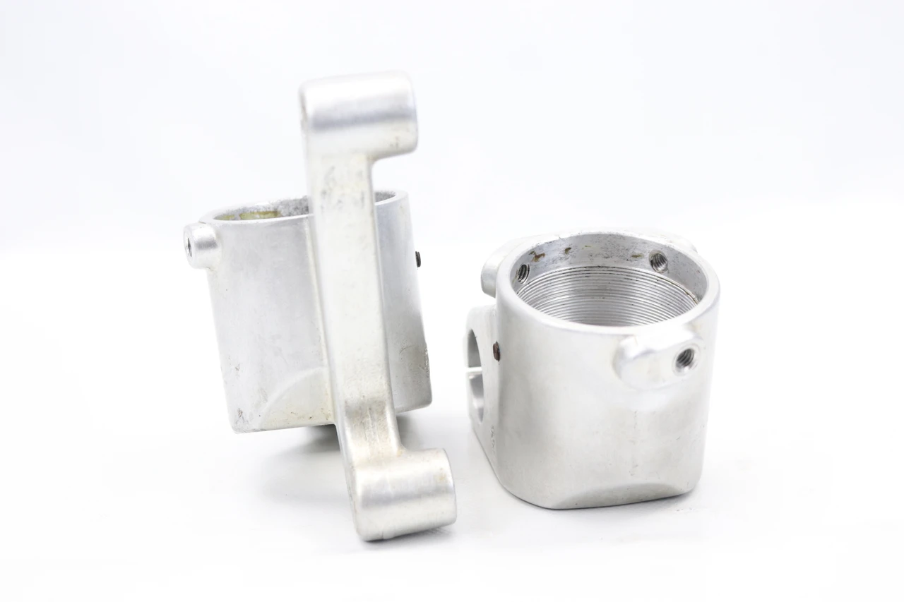 125-510 CR WR TC TXC 2008-2009 Front Fork Lower Lugs Pair Husqvarna 8000B1693 #343