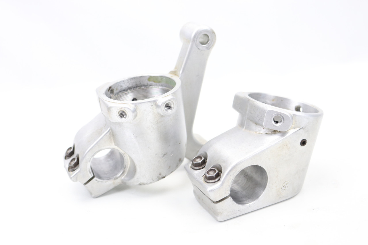 125-510 CR WR TC TXC 2008-2009 Front Fork Lower Lugs Pair Husqvarna 8000B1693 #343