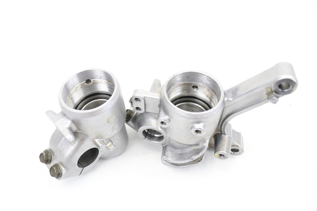 WR250F 01-04 WR450F 03-04 Front Fork Lower Lugs Pair Yamaha 5DH-23120-L0 #196