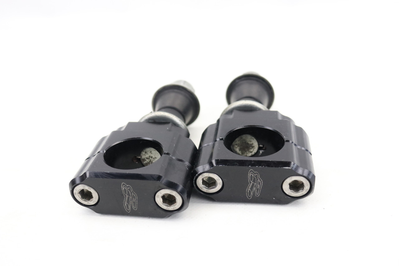 CRF250R 04-18 CRF450R 02-18 Handle Bar Clamps 28mm Artrax #341