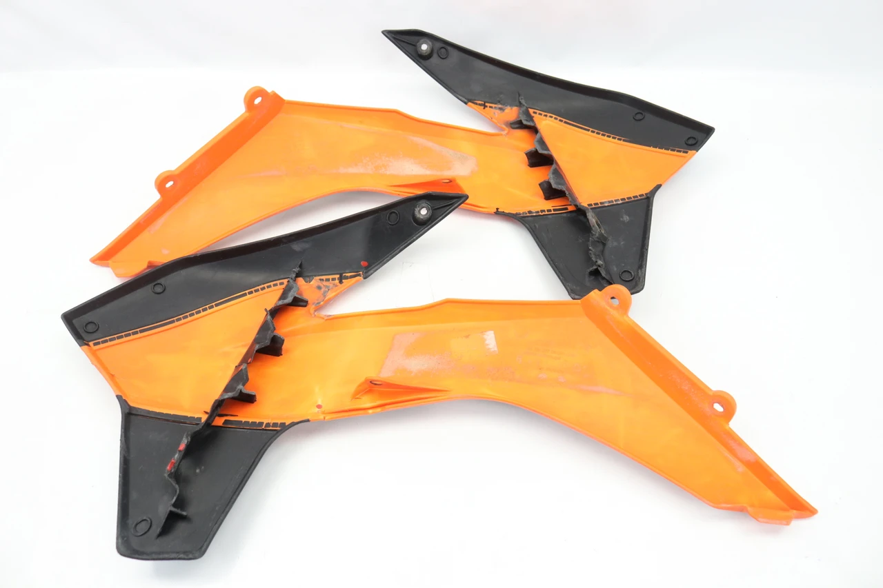 125-500 XC-W EXC-F EXC 2014 Tank Shrouds Tank Plastics Pair KTM 7770805400004D #350