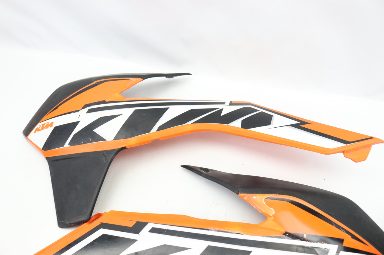 125-500 XC-W EXC-F EXC 2014 Tank Shrouds Tank Plastics Pair KTM 7770805400004D #350