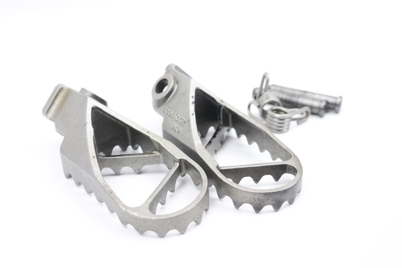 125-530 XC EXC-F EXC 2009-2016 Footrests LH+RH Footpegs KTM 78003040033 #350