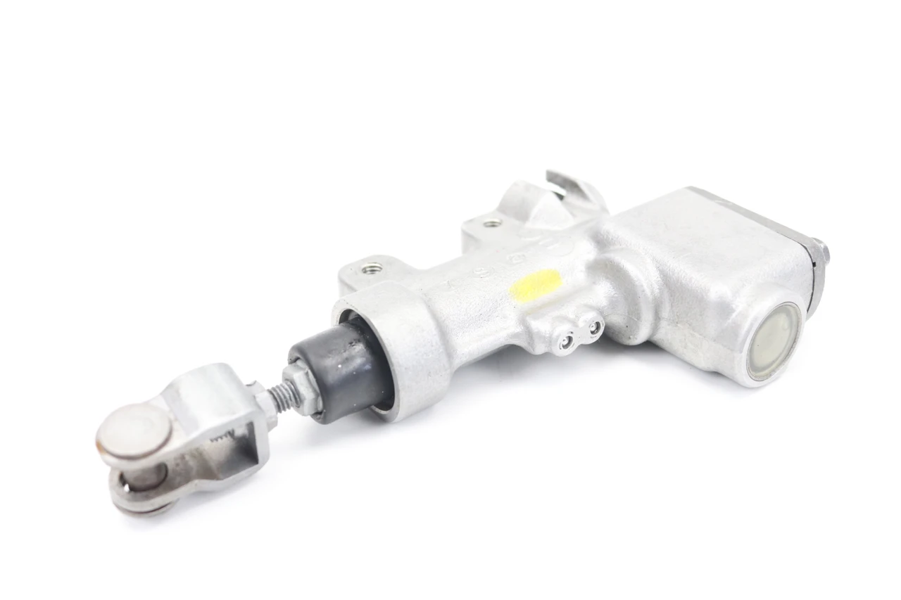 RM-Z250 07-13 RM-Z450 08-13 Rear Brake Master Cylinder Suzuki 69604-28H00 #349