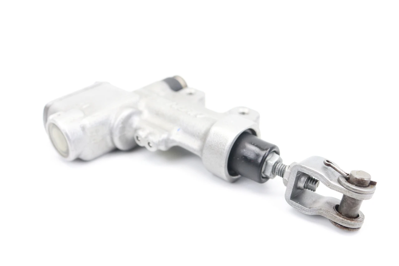 RM-Z250 07-13 RM-Z450 08-13 Rear Brake Master Cylinder Suzuki 69604-28H00 #349