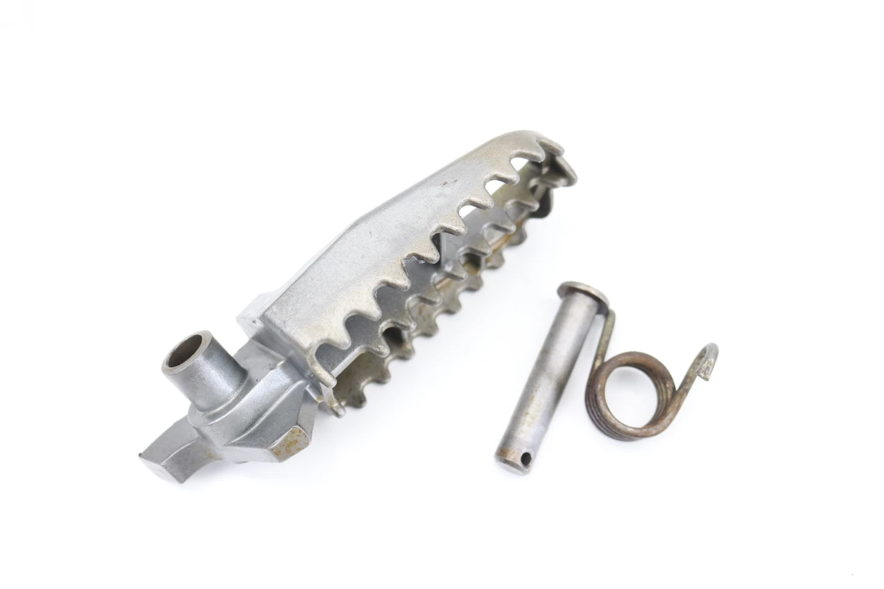 RM-Z250 2007-2009 Footrest Left Hand Footpeg Suzuki 43561-10H10 #349