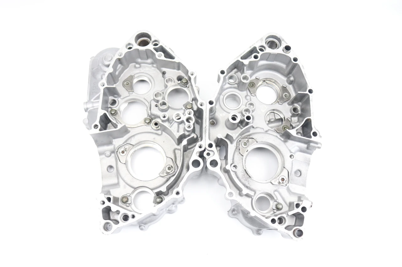 YZ250F WR250F 2001 Crankcase Set Engine Yamaha 5NL-15100-00-YX #68