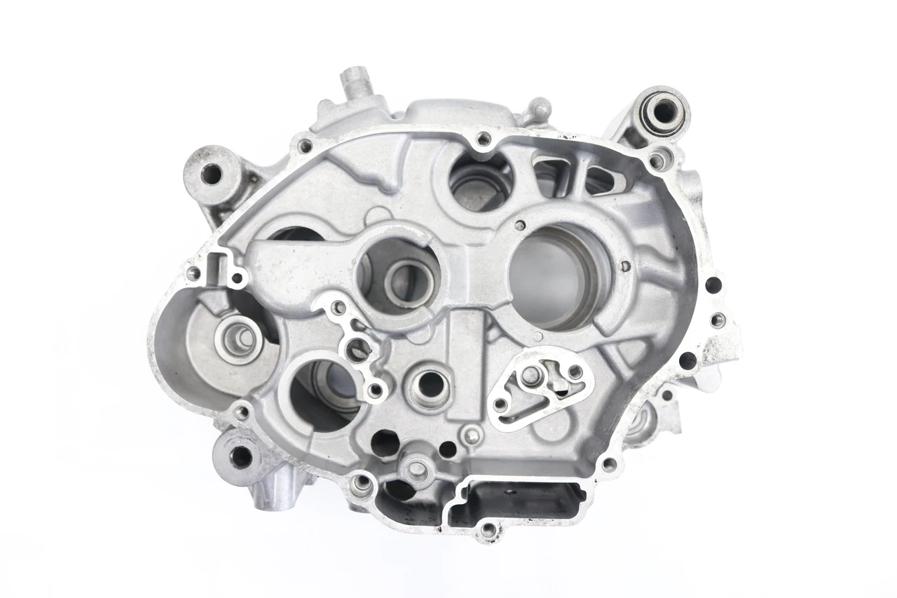 TTR110E 2008-2024 Crankcase Set Engine Yamaha 3S0-E5150-01 #348