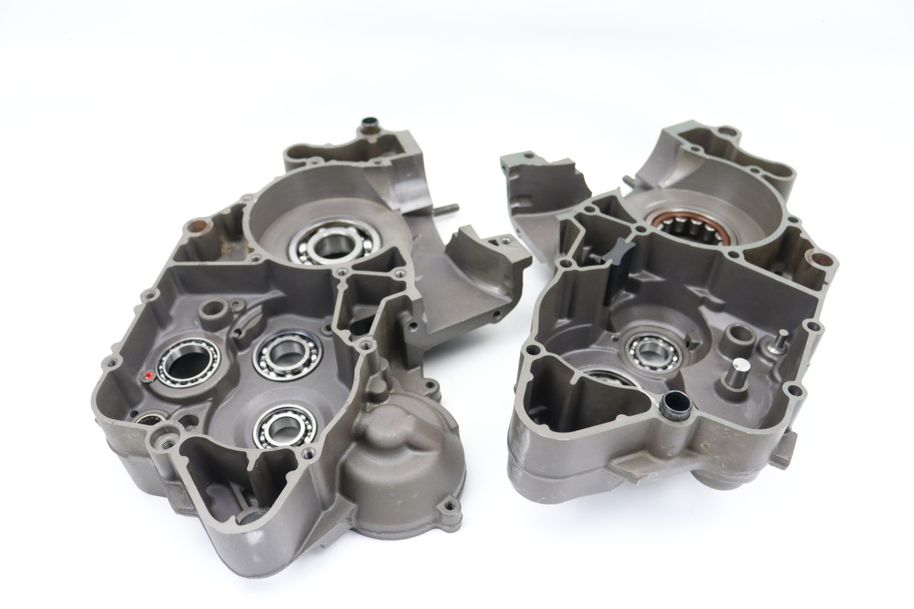 125-200 SX XC EXC 2007-2012 Crankcase Set Engine KTM 51530000044 #351