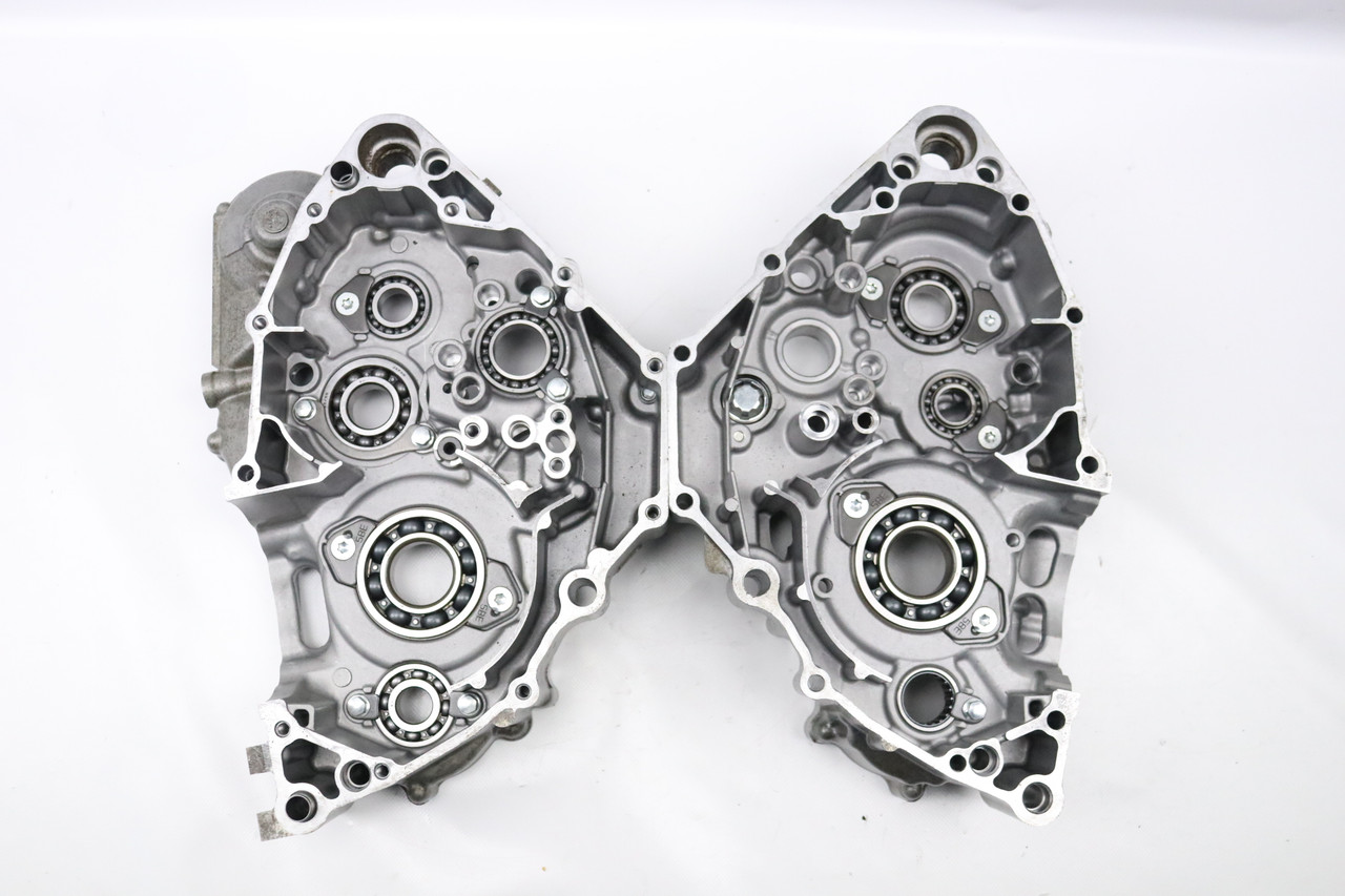 YZ250F 2007-2009 Crankcases Engine Cases Match Pair RH+LH Yamaha 5XC-15100-29-YX #218