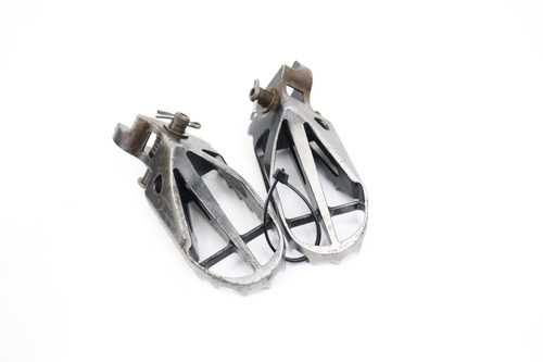 KX250F 09-19 KX450F 09-18 Footrests LH+RH Footpegs & Pins Kawasaki 34028-0104 #259