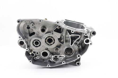 RM-Z250 11-12 Crankcase Set Engine Cases Suzuki 11301-49821 #282