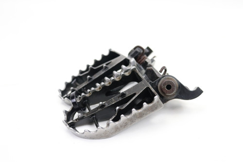 KX250F 09-19 KX450F 09-18 Footrests LH+RH Footpegs & Pins Kawasaki 340280104 #283