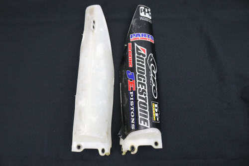 KX125 04-08 KX250 04-06 Fork Tube Guards LH+RH Protectors Kawasaki 55020-0060-RZ #285