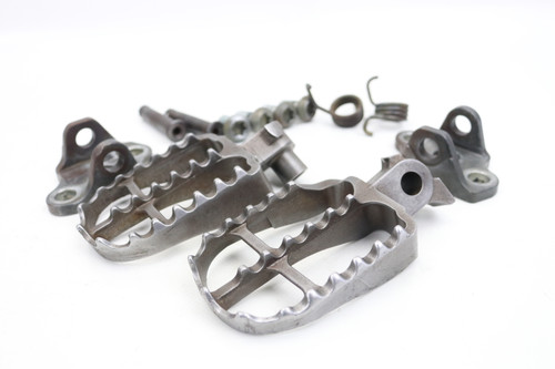 YZF / WRF 07-21 Footrests LH+RH Footpegs & Pins Yamaha #290
