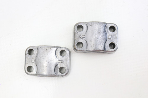 KX125 KX250 93–98 Fork Lug Axle Bracket Clamps Kawasaki 44063-1060 #22