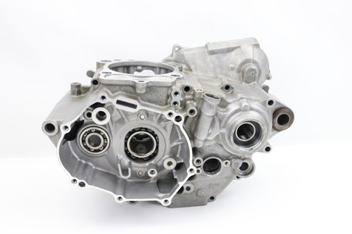 YZ250F 14-18 WR250F 15-19 Crankcase Set Engine Cases Yamaha 1SM-15100-29-00 #304