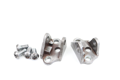 YZ250F 10–23 YZ450F 10–22 Footpeg Brackets RH & LH Yamaha 17D-21447-00-00 #304