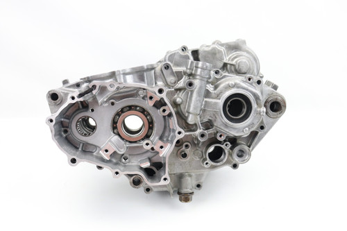 YZ426F 00–01 WR426F 2001 Crankcase Set Engine Cases Yamaha 5BE-15100-03-YX-00 #307
