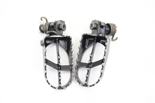 YZF / WRF / YZ 97–25 Footrests LH+RH Footpegs & Pins Yamaha 5ET-27411-00-00 #307