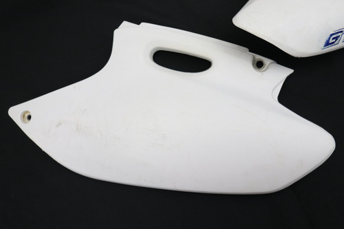 YZ250F 01–02 YZ400F 98–99 Side Panels Plastics Yamaha 5BE-21711-00-00 #317