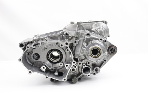 YZ250F 02-05 WR250F 2002 Crankcase Set Engine Cases Yamaha 5XC-15100-09-YX-00 #317