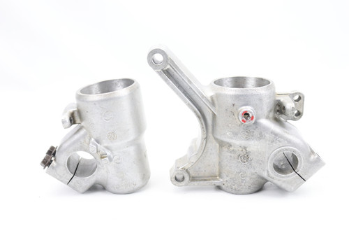 YZ125 YZ250 1998-2003 Front Fork Lower Lugs Pair Yamaha #334
