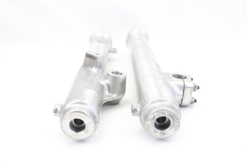XR200R 1984-2002 Front Fork Lower Cases Pair Honda 51420-KK0-014 #167