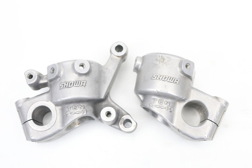 CRF450X 2005-2007 Front Fork Lower Lugs Pair Honda 51420-MEY-003 #31