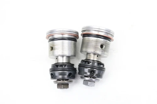 WR250F 2003 Fork Lower Centre Bolts Yamaha 5UM-2316A-M0 #196