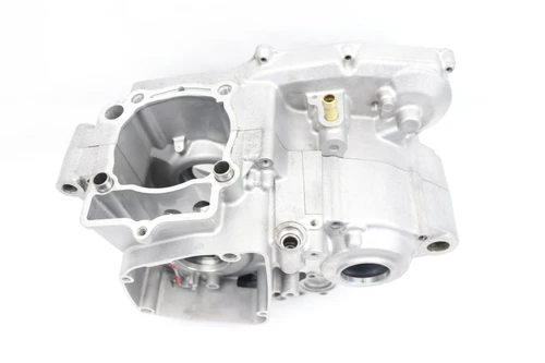 RM-Z250 2007-2009 Crankcase Set Engine Suzuki 11300-10882 #349