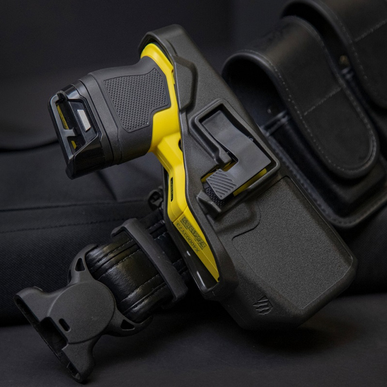 BLACK HAWK! TASER7 ホルスター Blackhawk Taser 7 Holster - CopsPlus