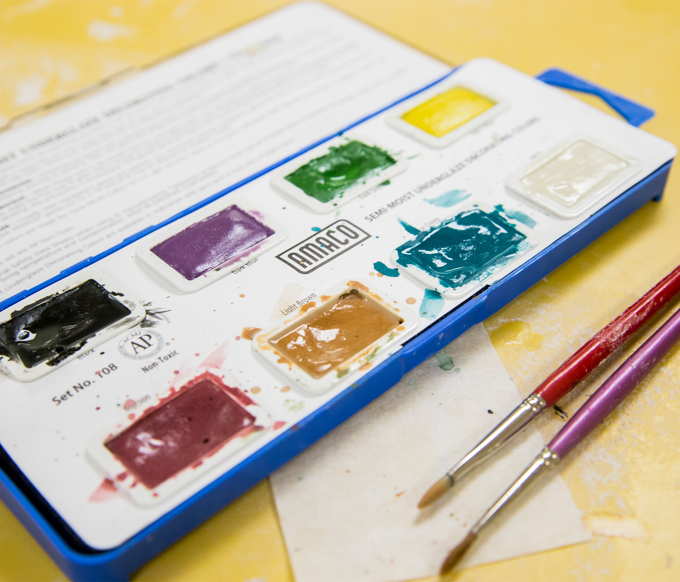 (SMUGS) Semi-Moist Underglaze