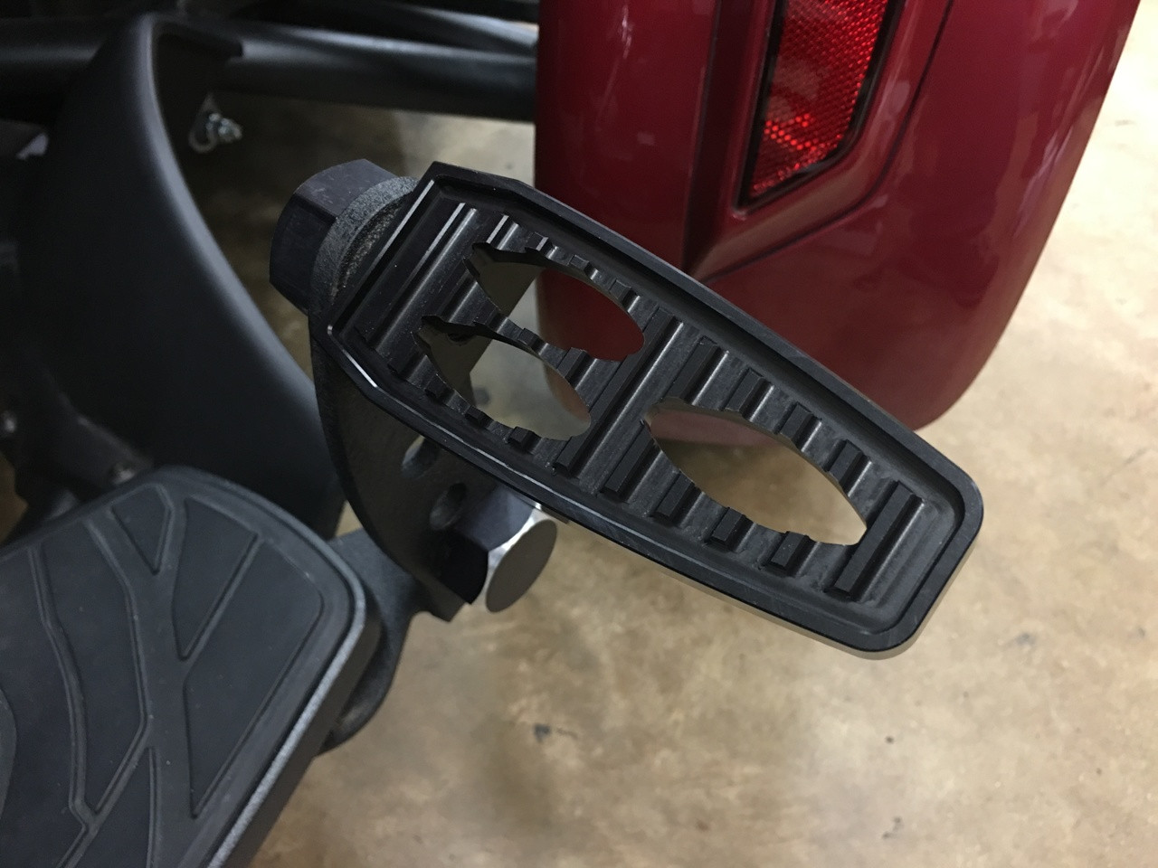 IPS Gripper Pegs - All Black (1-Pair)