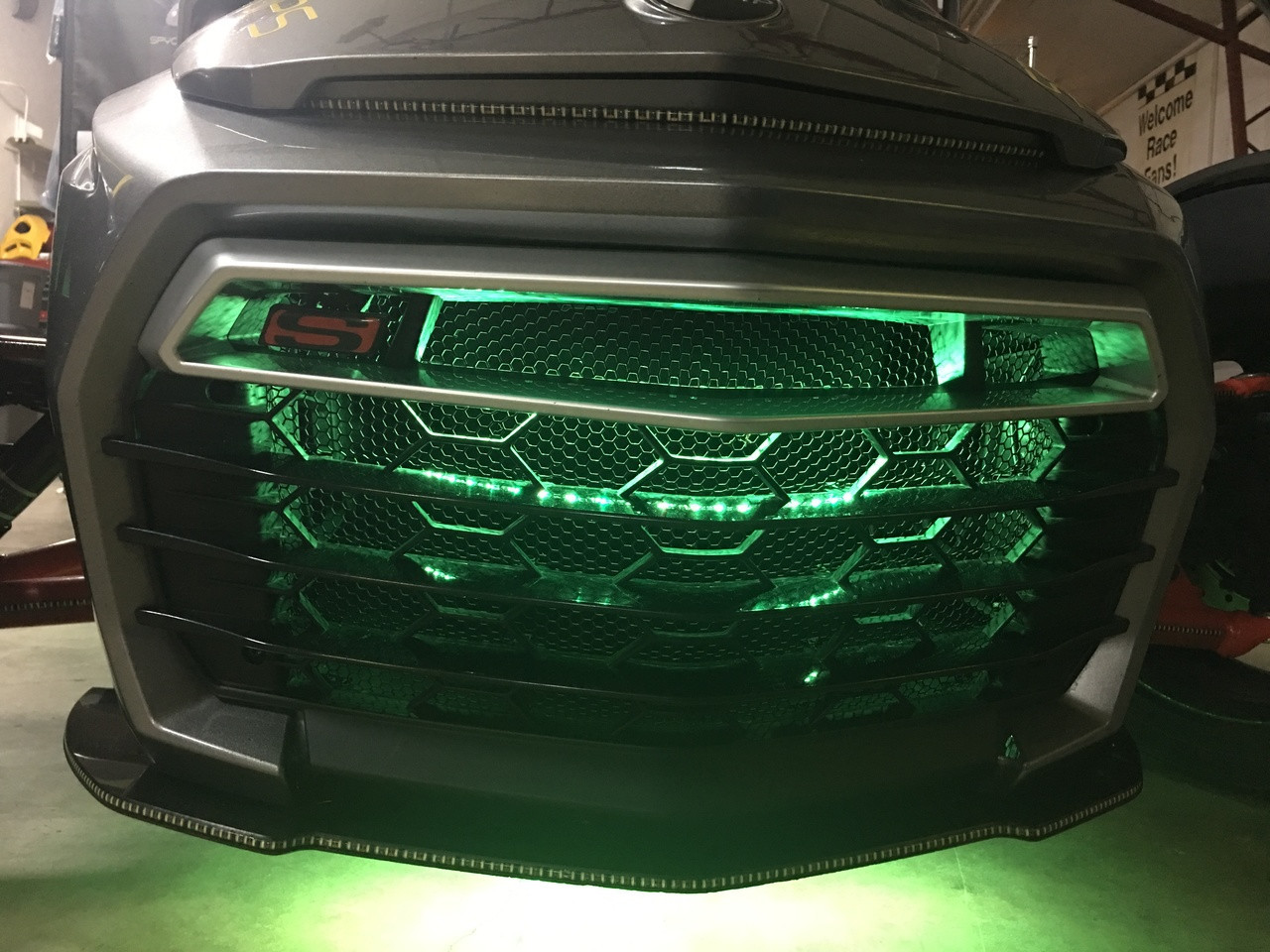RGB Engine & Grille COMBO Light LED Kit (F3 Models All Years)