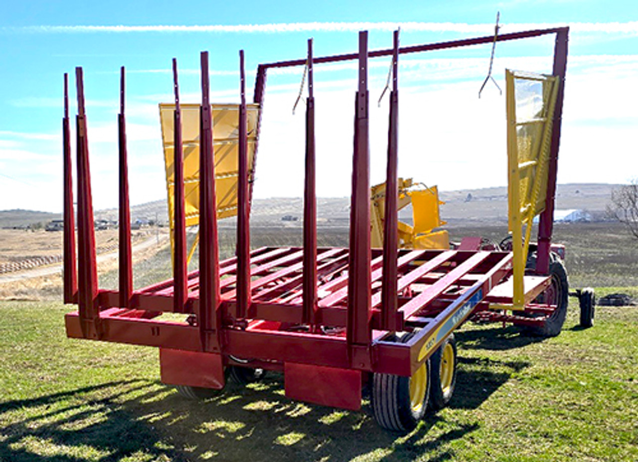 New Holland 1037 Bale Wagon