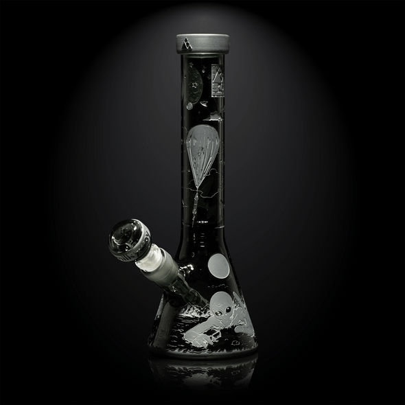 Milkyway Roswell 1947 10.5 Beaker Bong Smoke