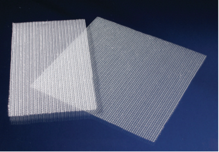 Medtronic TEM1509G Parietex™ ProGrip™ self-gripping polyester mesh, 15 cm x 9 cm with polyactic acid grips, Box of 01