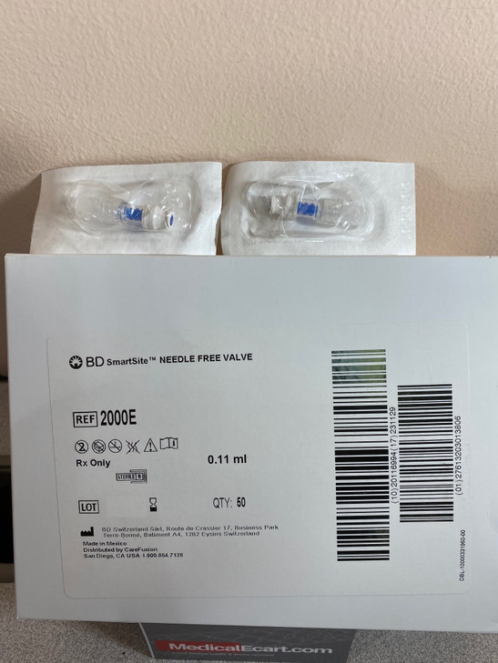 BD 2000E SmartSite® Needle-Free Valve Connector, Male Luer Lock, Box of 50