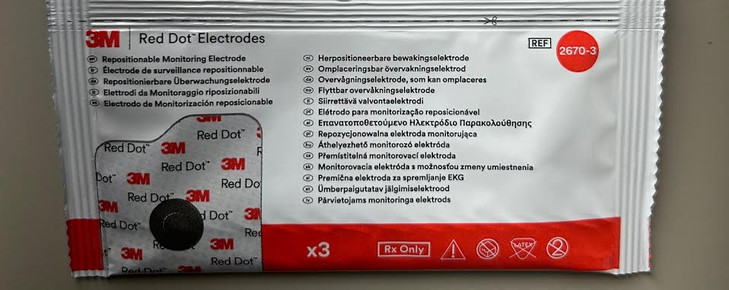 3M ™ Red Dot ™ ECG Monitoring Electrodes, 2670-3, Radiolucent, Soft Cloth Case of 200 Bags
