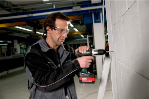 ACCU KLOPBOORSCHROEFMACHINES SB 18 LT 18V 3X4AH LI-ION VERVANGEN DOOR 602103500