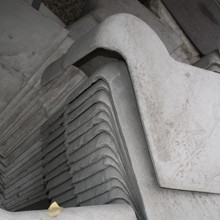 CEMENTPLAAT SCHARNIERNOK GEGOLFD ZWART (L+R)